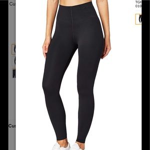 Nwt Womens Nike sculpting lux leggings size small